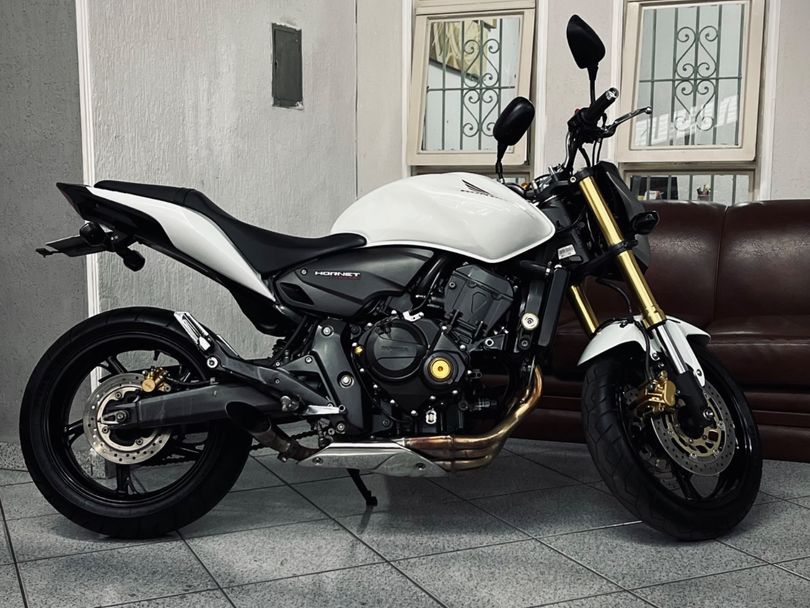 HONDA CB 600F HORNET