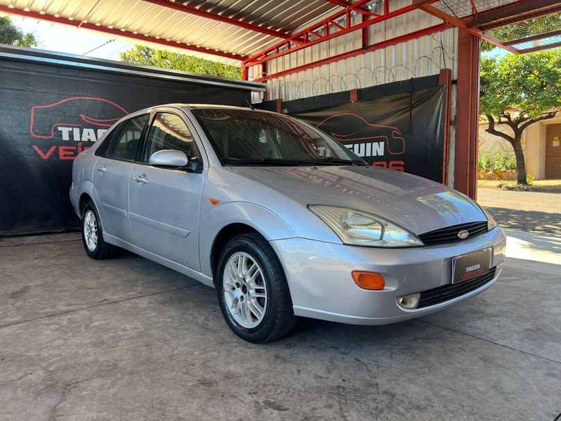 Ford Focus Ghia Sed. 2.0 16V/ 2.0 16V Flex 4p