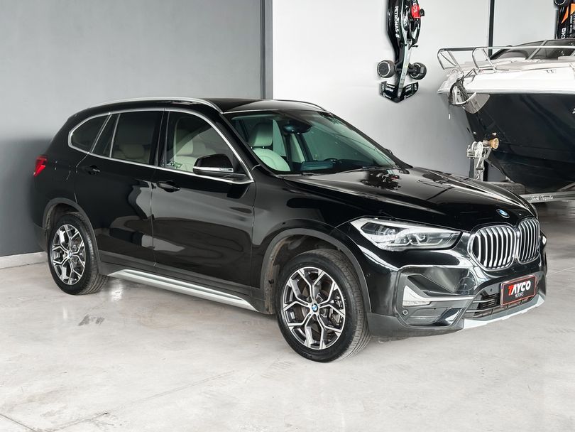 BMW X1 SDRIVE 20i X-Line 2.0 TB Active Flex
