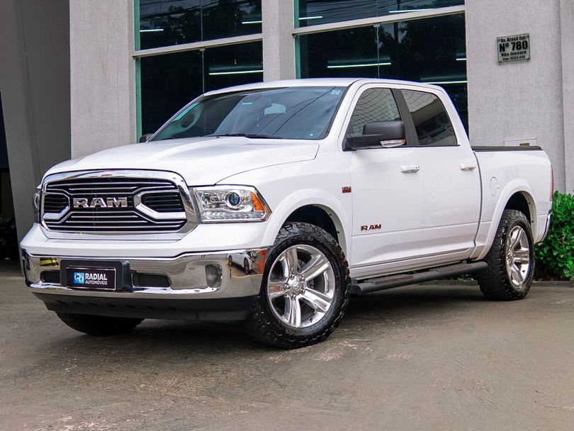 RAM CLASSIC LARAMIE 5.7 CD V8 4X4 Aut.