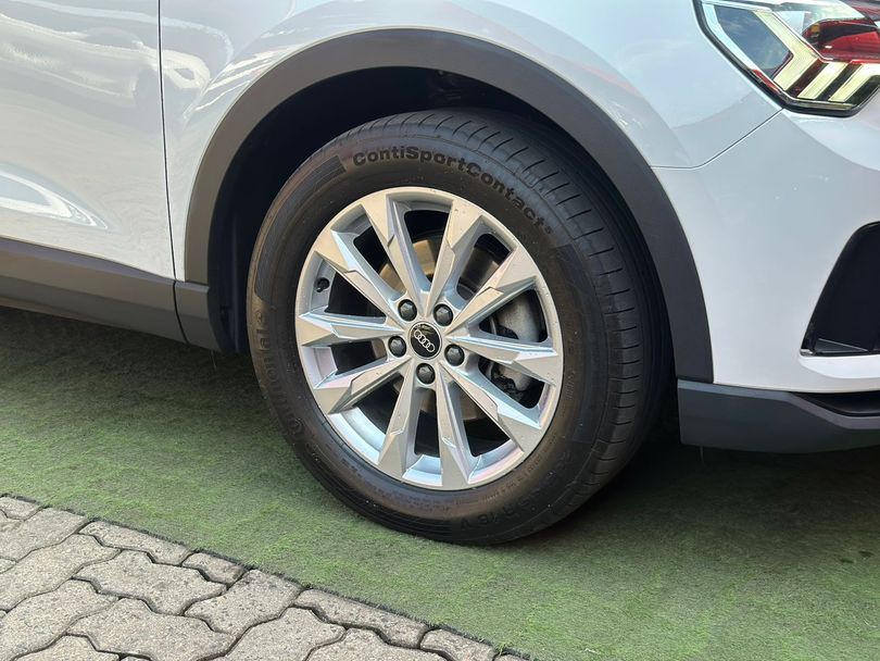 Audi Q3 Prest. 1.4 TFSI Flex/Prest. S-tronic