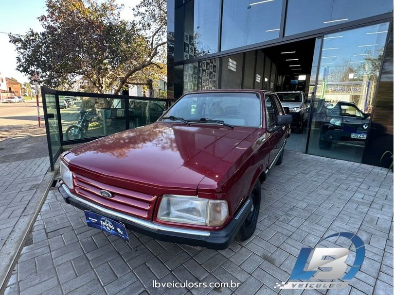 Ford Ghia 1.8 2p