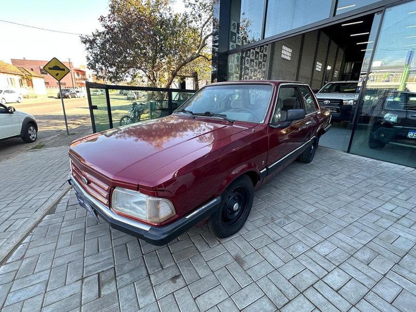 Ford Ghia 1.8 2p 
