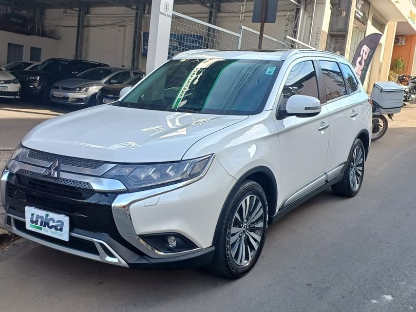 Mitsubishi OUTLANDER HPE-S 2.2 Diesel 4x4 Aut.