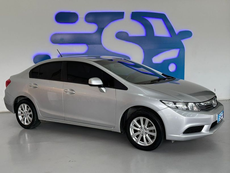 Honda Civic Sedan LXS 1.8/1.8 Flex 16V Aut. 4p