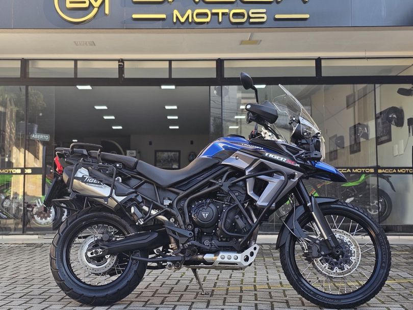 TRIUMPH TIGER 800 XCX