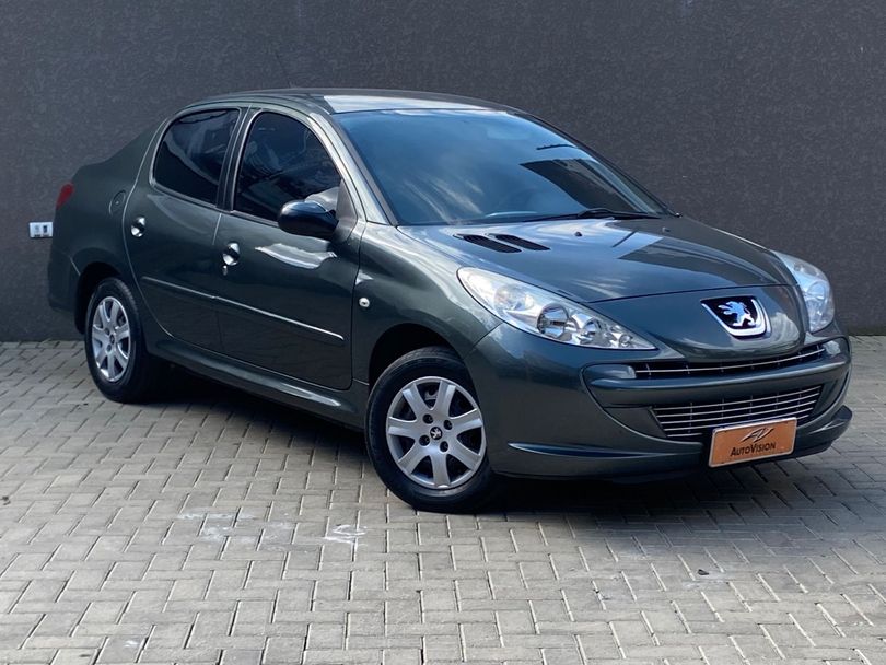 Peugeot 207 Sedan Passion XR 1.4 Flex 8V 4p