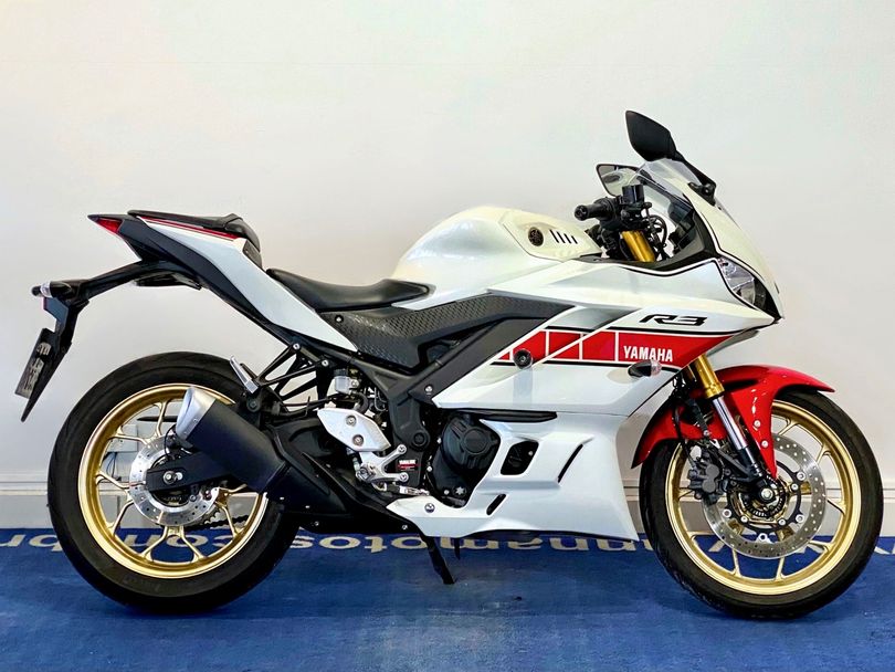 YAMAHA YZF R-3 World GP 60th ANINIVERSARY ED.