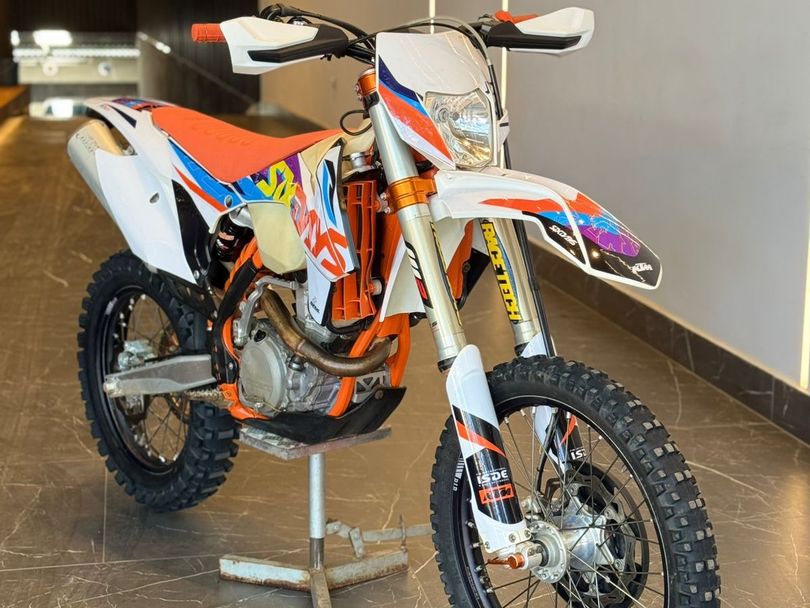 KTM DUKE 390