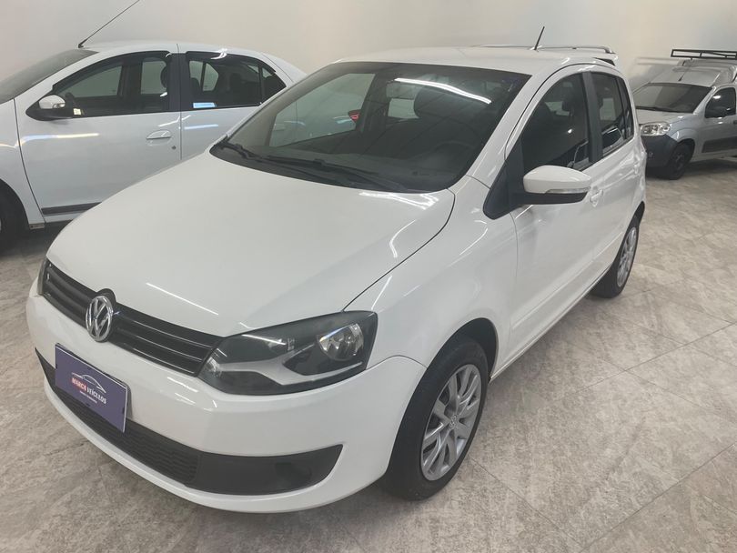 VolksWagen Fox 1.6 Mi Total Flex 8V 5p
