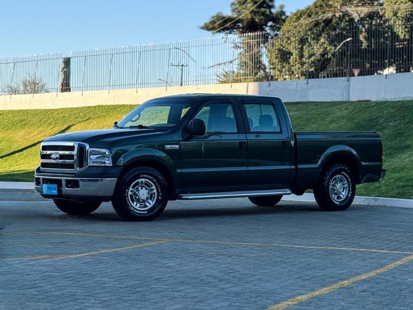 Ford F-250 XLT 3.9 4x2 CD TB Diesel