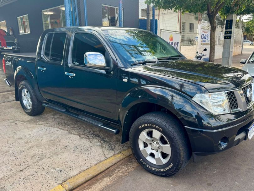Nissan Frontier XE  CD 4x4 2.5 TB Diesel