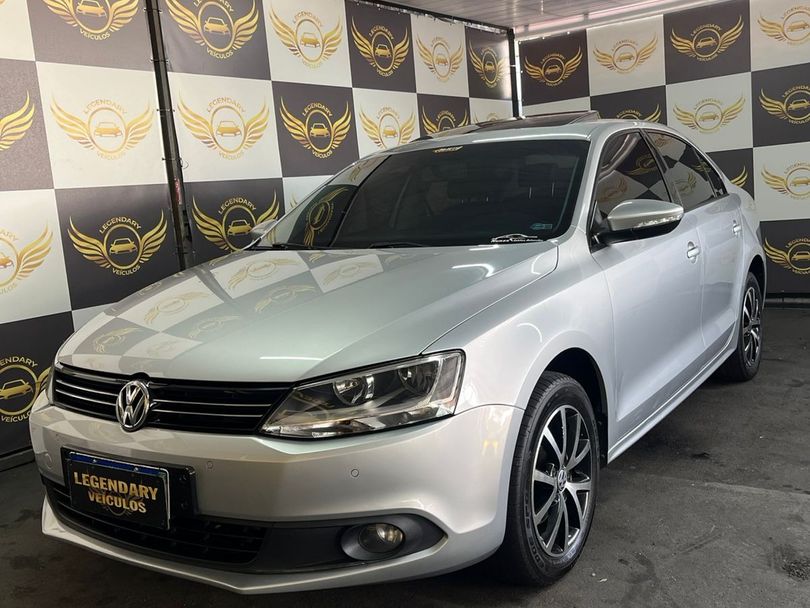 VolksWagen JETTA Comfortline 2.0 T.Flex 8V 4p Tipt.