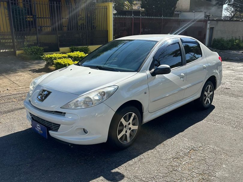 Peugeot 207 Sedan Passion XS 1.6 Flex 16V 4p