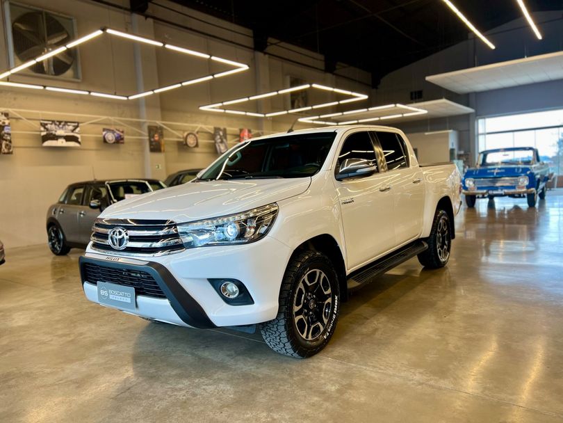 Toyota Hilux CD SRX 4x4 2.8 TDI 16V Diesel Aut.