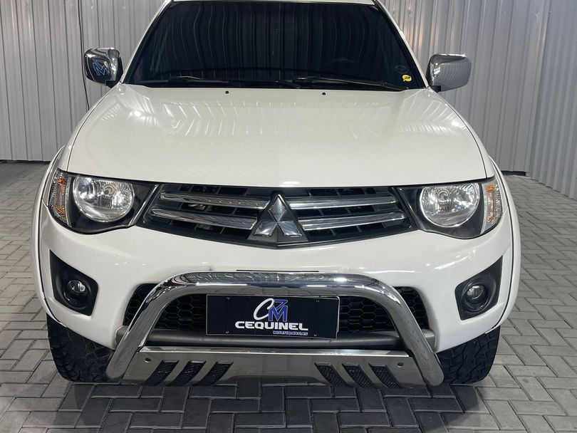 Mitsubishi L200 Triton HLS 2.4 Flex 16V CD Mec.