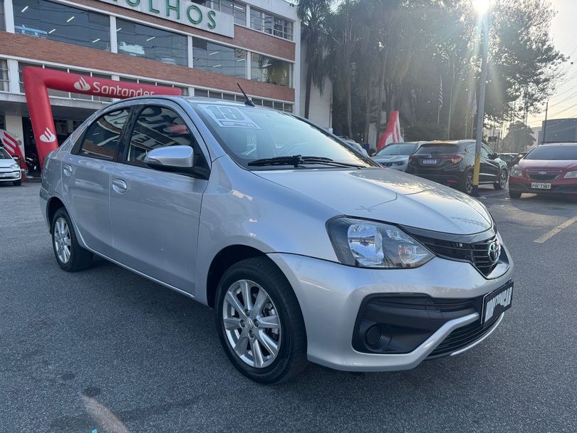 Toyota ETIOS X Plus Sedan 1.5 Flex 16V 4p Aut.