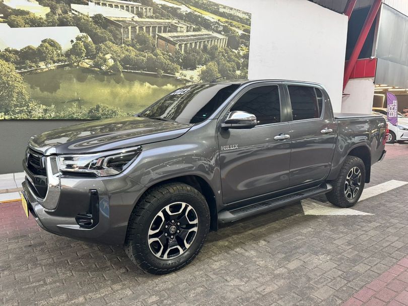 Toyota Hilux CD SRX 4x4 2.8 TDI 16V Diesel Aut.