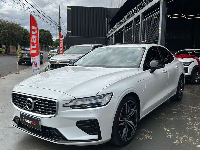 Volvo S60 T-8 R-DESIGN 2.0 407cv (Híbrido)