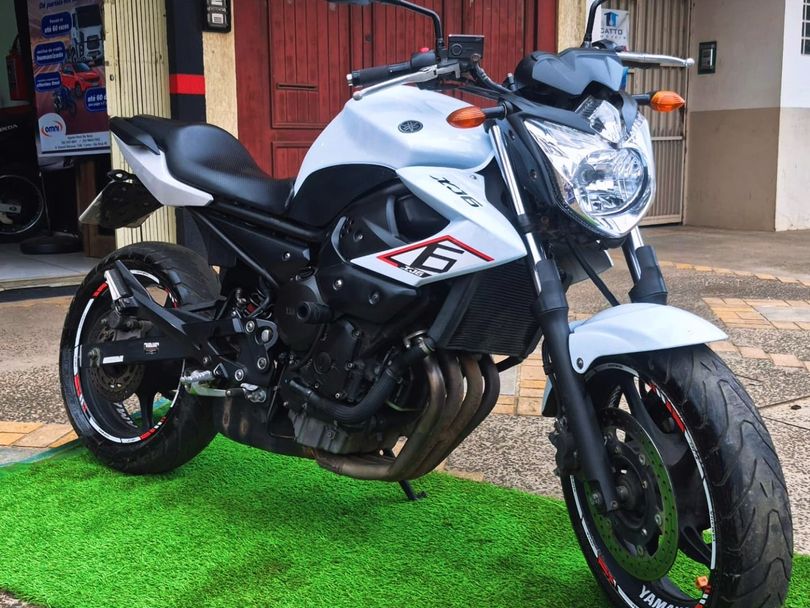 YAMAHA XJ6 N/ABS