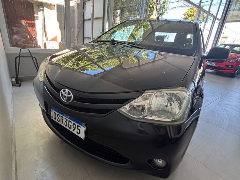 Toyota ETIOS X Sedan 1.5 Flex 16V 4p Mec.