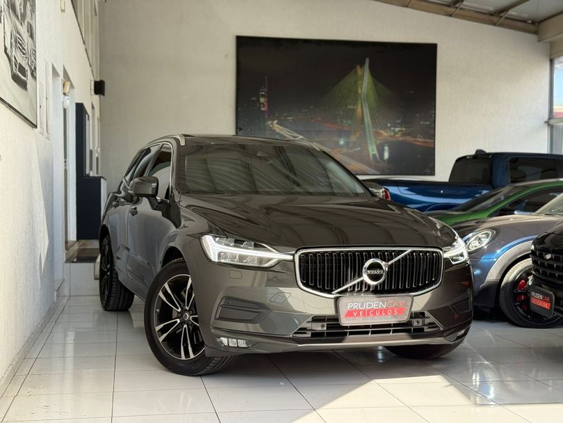 Volvo XC 60 D-5 MOMENTUM 2.0 AWD Diesel 5p