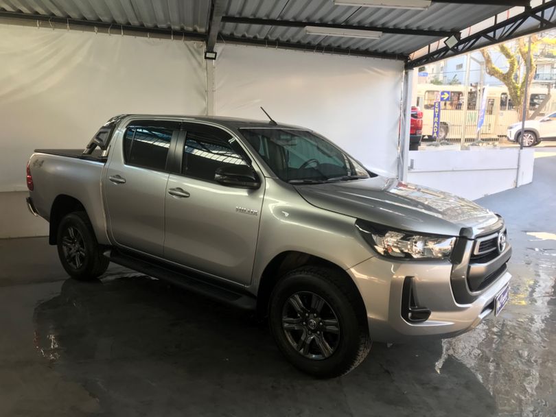 Toyota Hilux CD SR 4x4 2.8 TDI Diesel Aut.