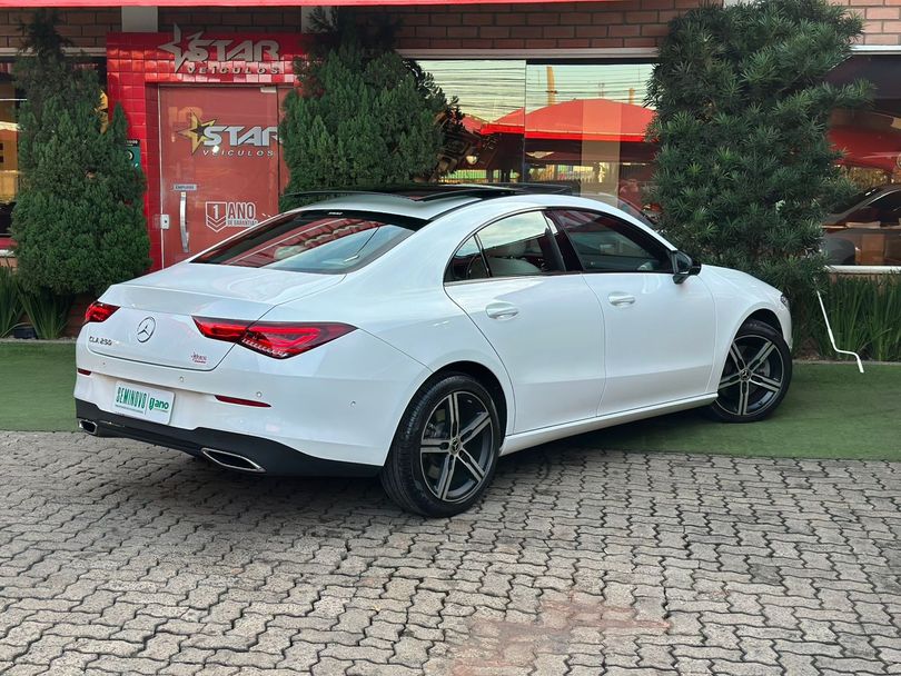 Mercedes CLA-250 2.0 16V TB Aut.