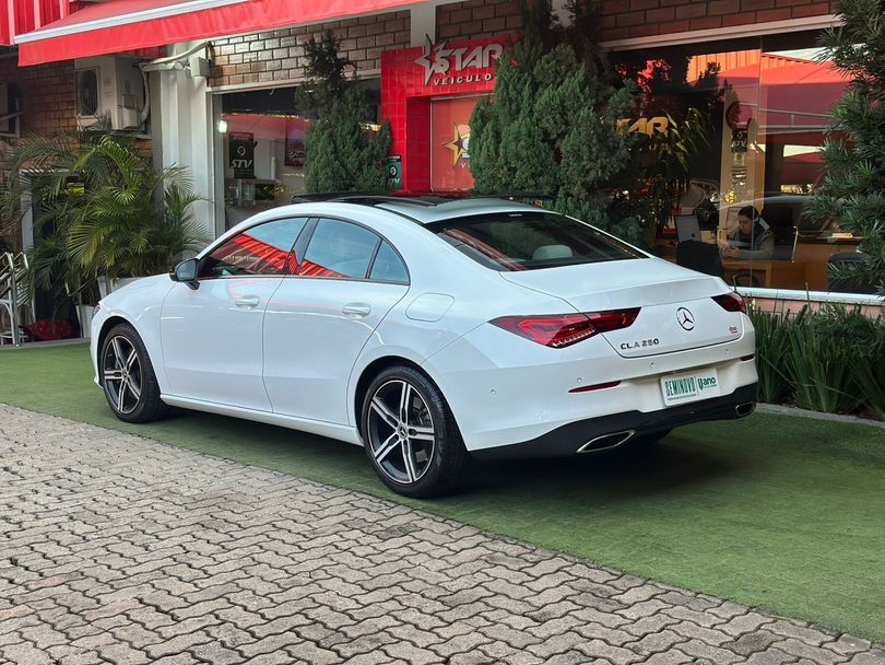 Mercedes CLA-250 2.0 16V TB Aut.