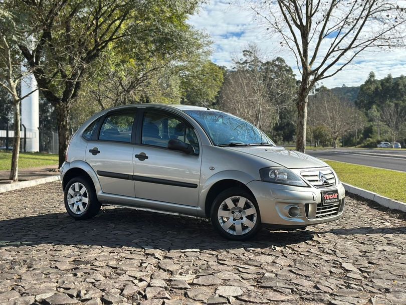 Citroën C3 GLX 1.4/ GLX Sonora 1.4 Flex 8V 5p
