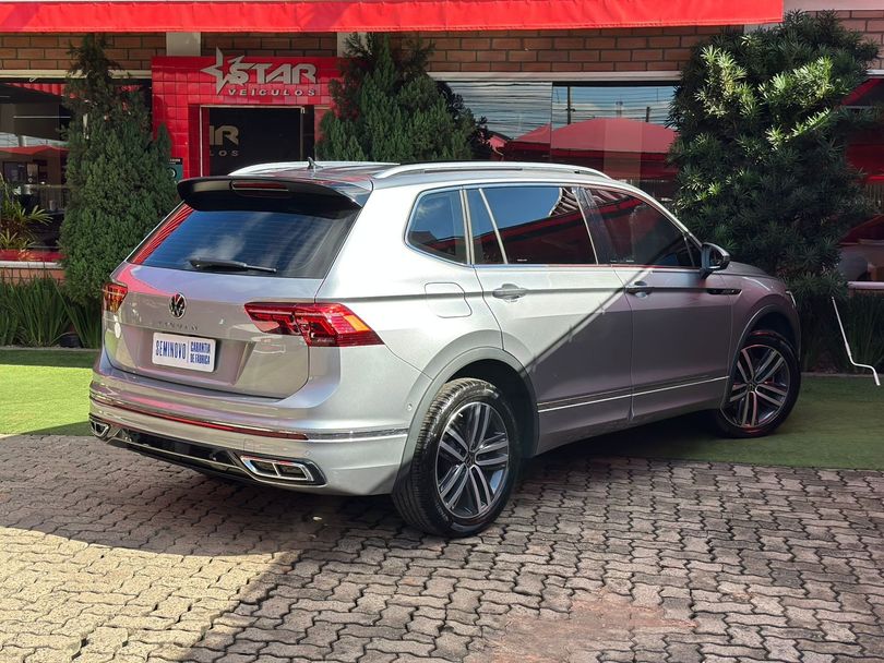 Volkswagen TIGUAN Allspac R-Line 300 TSI 2.0