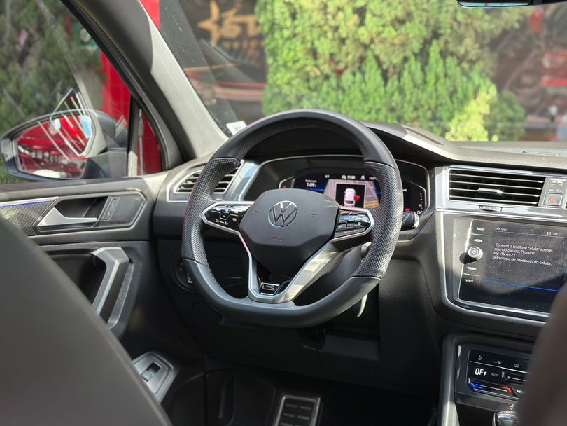 Volkswagen TIGUAN Allspac R-Line 300 TSI 2.0