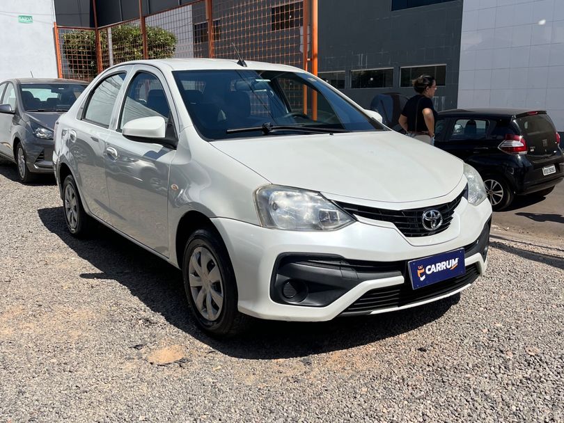 Toyota ETIOS X Sedan 1.5 Flex 16V 4p Mec.