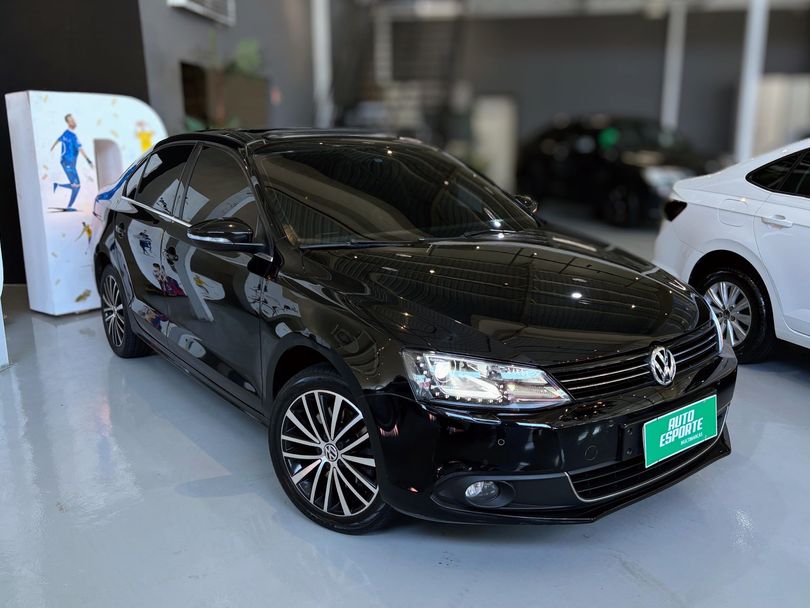 VolksWagen JETTA Highline 2.0 TSI 16V 4p Tiptronic