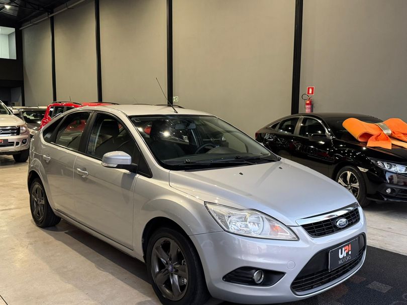 Ford Focus 1.6 S/SE/SE Plus Flex 8V/16V  5p