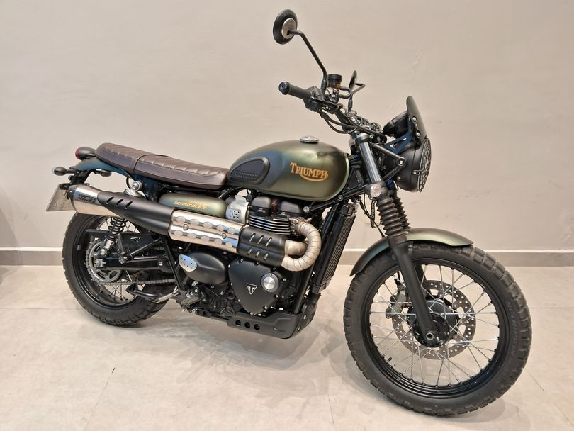 TRIUMPH STREET SCRAMBLER 900cc