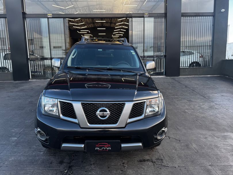 Nissan Frontier SV AT. CD 4x4 2.5 TB Dies. Aut.