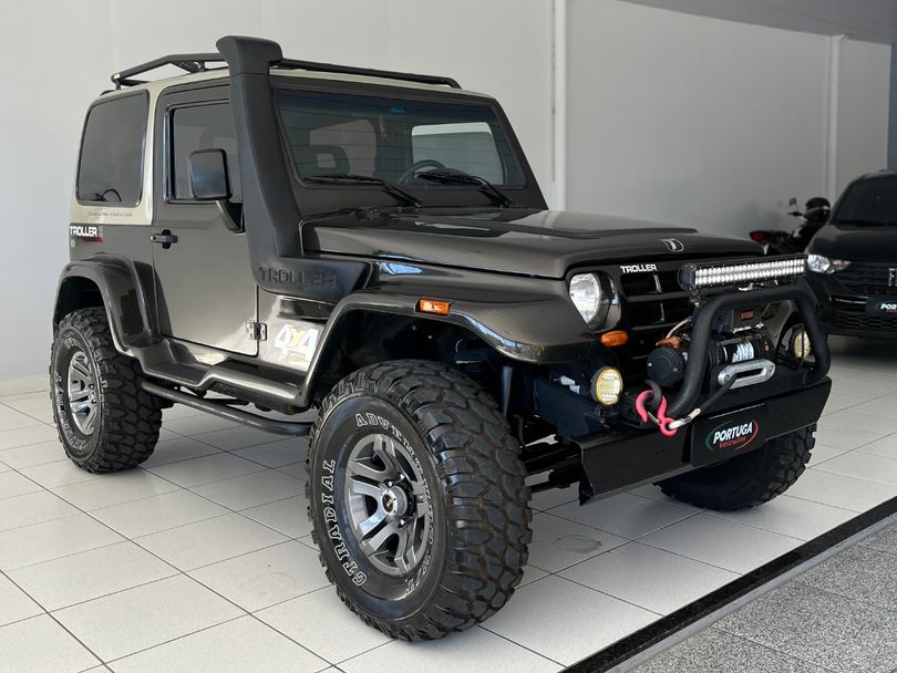 Troller T-4 4x4 3.0 TB Int. Cap. Rígida Diesel