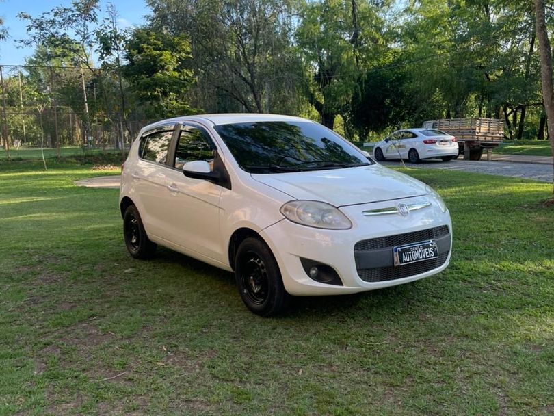 Fiat Palio ESSENCE Dualogic 1.6 Flex 16V 5p