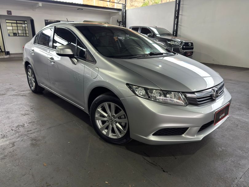Honda Civic Sedan LXS 1.8/1.8 Flex 16V Mec. 4p