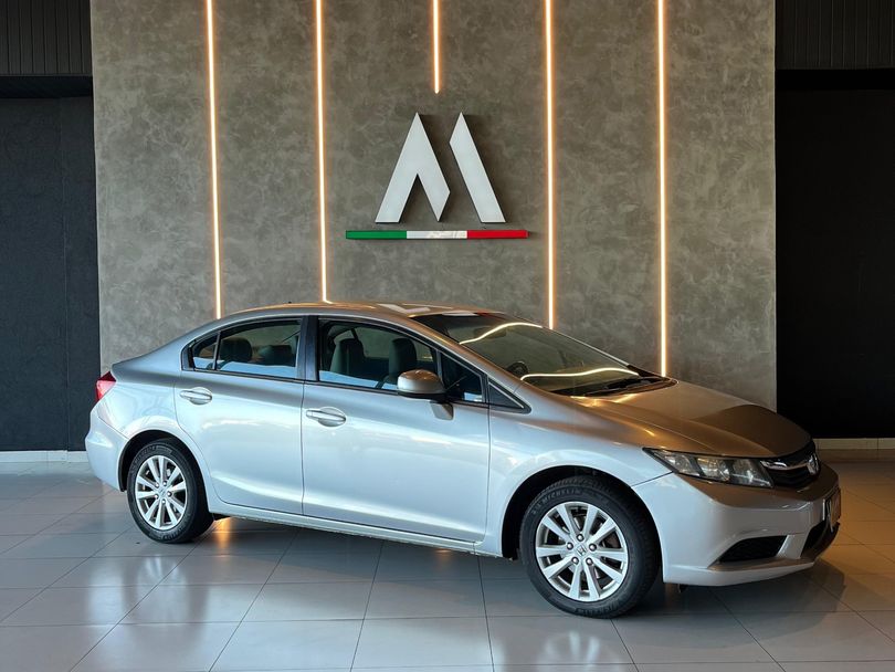 Honda Civic Sedan LXS 1.8/1.8 Flex 16V Aut. 4p