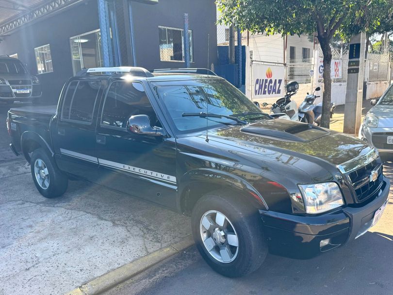 Chevrolet S10 P-Up Executive 2.4 MPFI F.Power CD