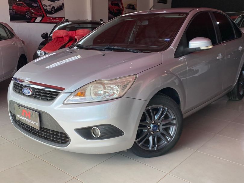 Ford Focus 1.6 S/SE/SE Plus Flex 8V/16V  5p