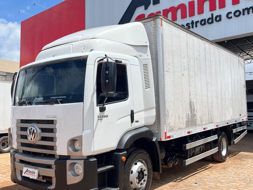VOLKSWAGEN 13-190 E Worker 2p (diesel)(E5)