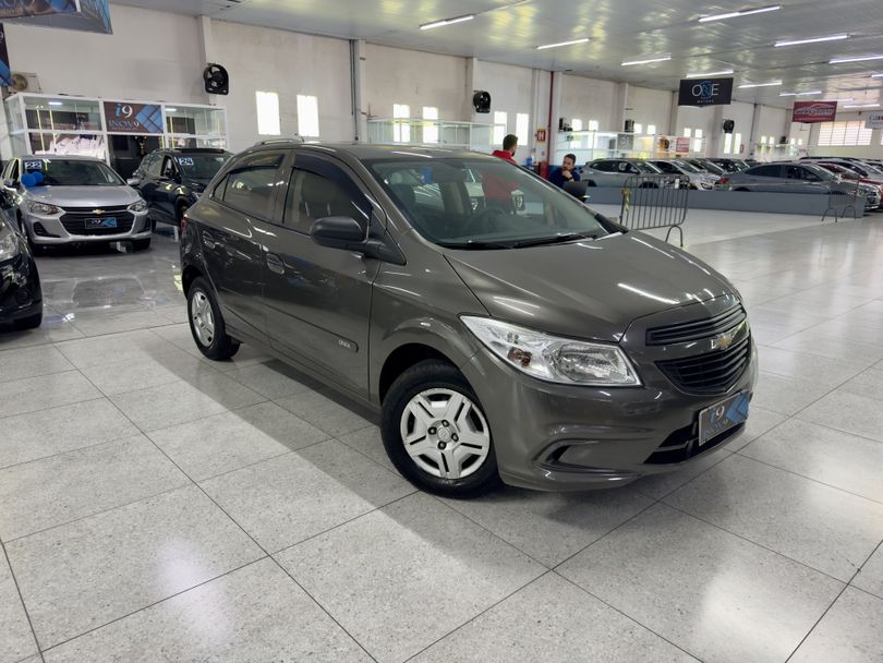 Chevrolet ONIX HATCH LS 1.0 8V FlexPower 5p Mec.