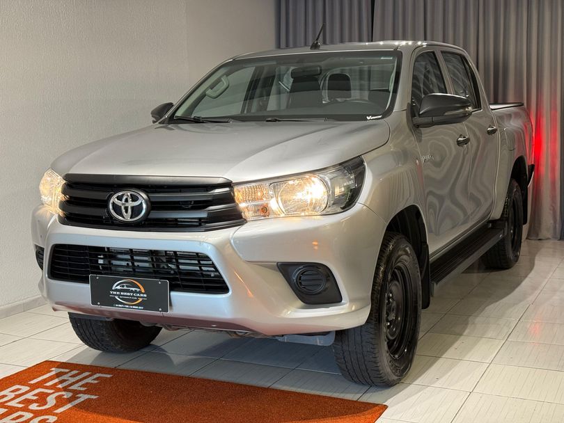 Toyota Hilux CD 4x4 2.8 Diesel Mec.