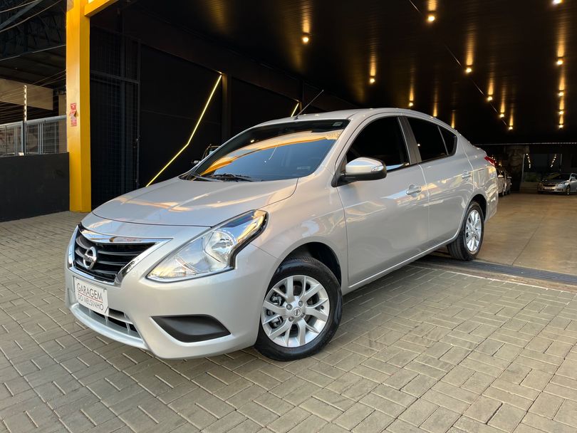 Nissan VERSA SV 1.6 16V FlexStart 4p Aut.