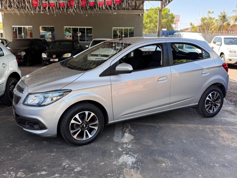Chevrolet ONIX HATCH LTZ 1.4 8V FlexPower 5p Mec.