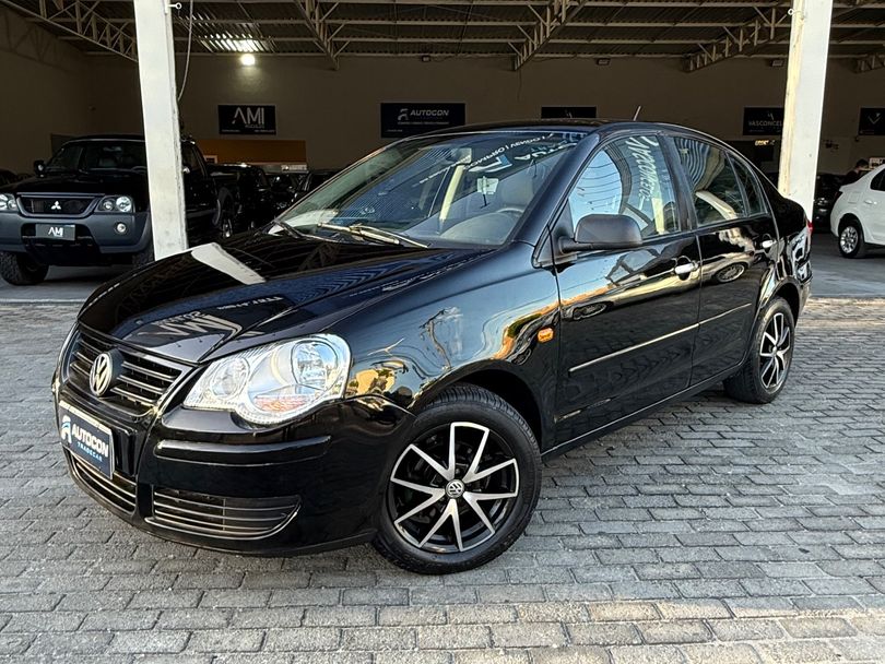 VolksWagen Polo Sedan 1.6 Mi Total Flex 8V 4p
