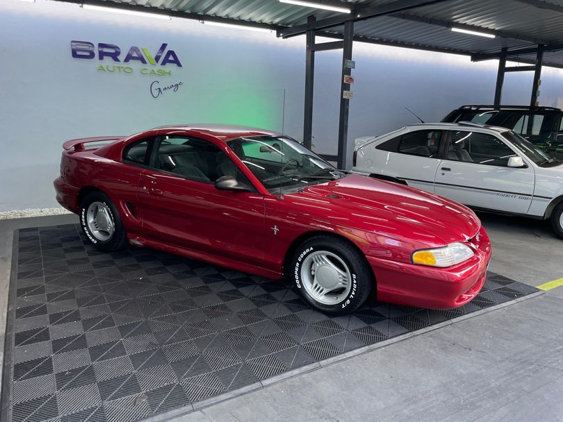 Ford Mustang 3.8 V6